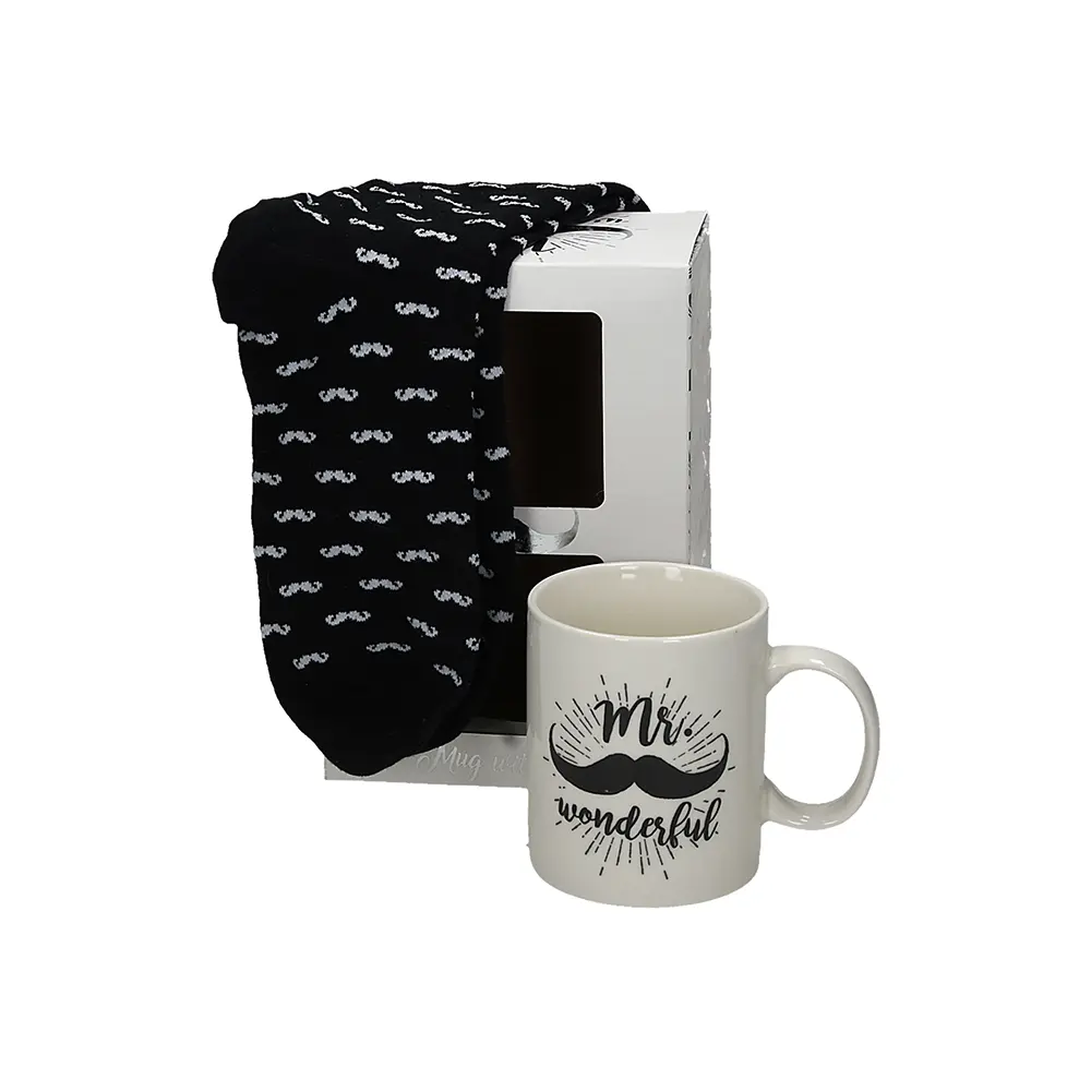 Nogavice in keramična skodelica moško