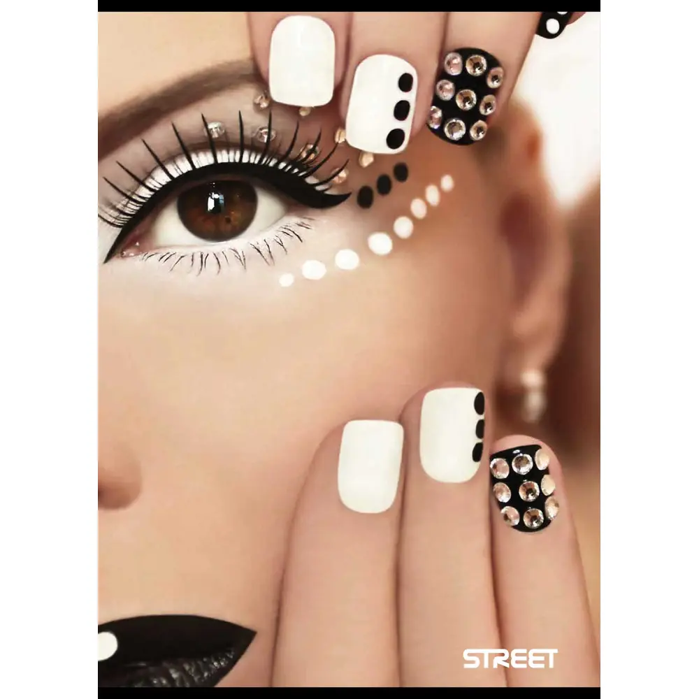 Zvezek Street Chic A4 mali karo