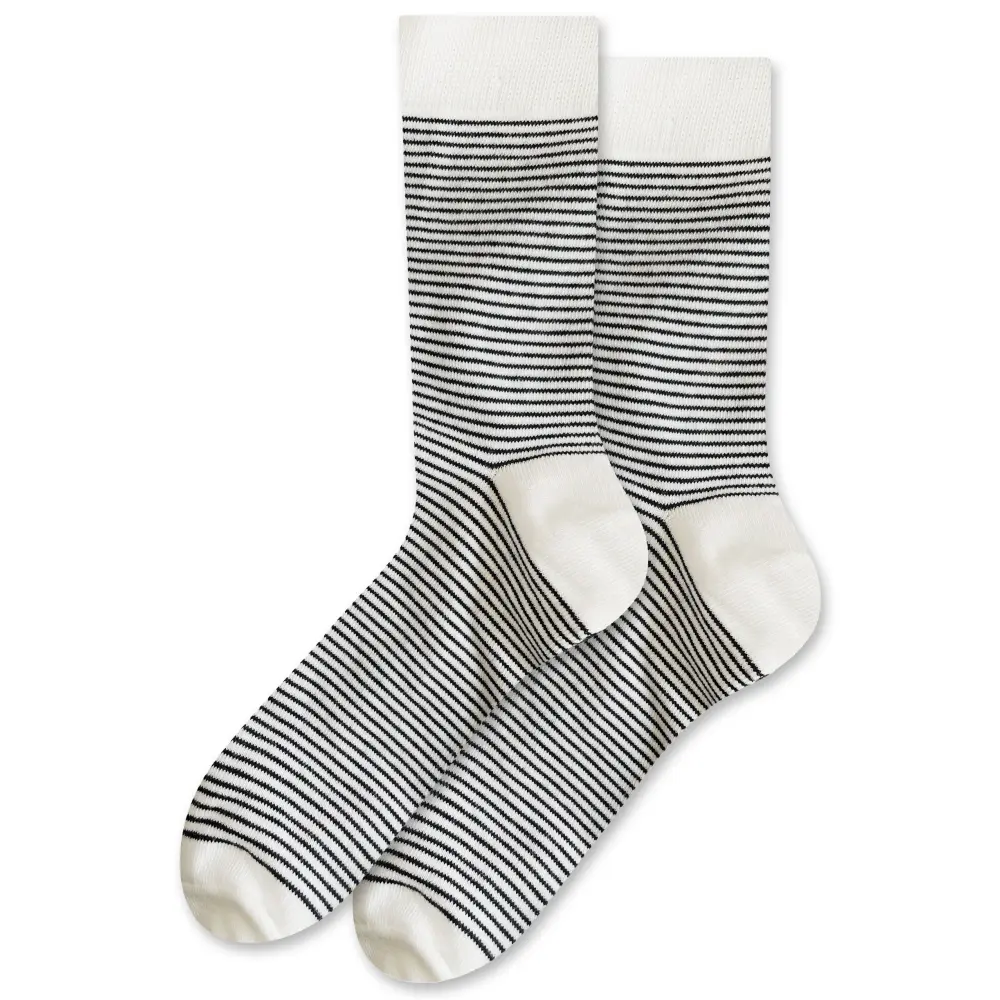 SOCKS IN A SAVING JAR XMAS SORT