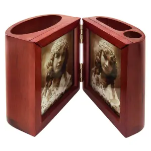 Držalo za svinčnike z okvirjem